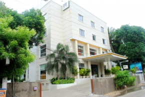 Отель Keys Select by Lemon Tree Hotels, Katti-Ma, Chennai  Chennai